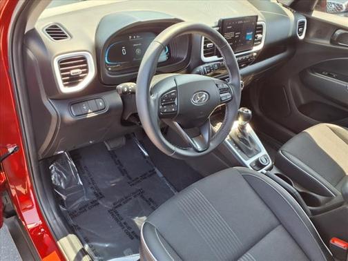 2023 Hyundai VENUE Limited