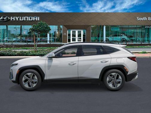 White Pearl 2026 Hyundai TUCSON SEL