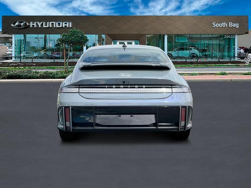 2025 Hyundai IONIQ 6 SE