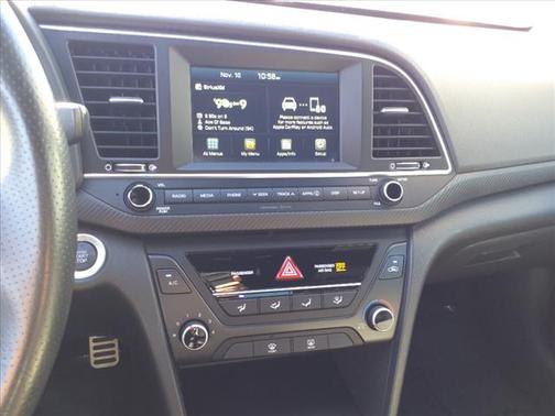 Photo 4 of 25 of 2017 Hyundai Elantra Sport