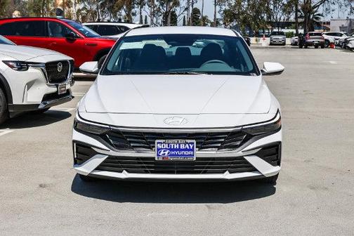 White 2026 Hyundai ELANTRA SE