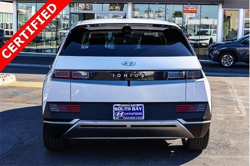 2024 Hyundai IONIQ 5 SE Standard Range