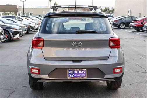 2023 Hyundai VENUE Limited