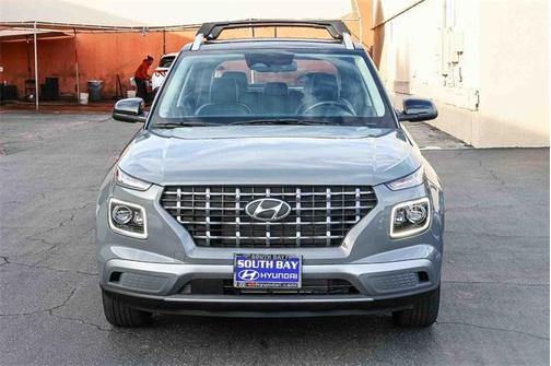 2023 Hyundai VENUE Limited