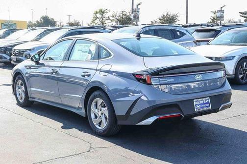 2026 Hyundai SONATA SE