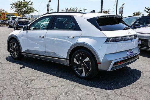 Teal 2026 Hyundai IONIQ 5 SE