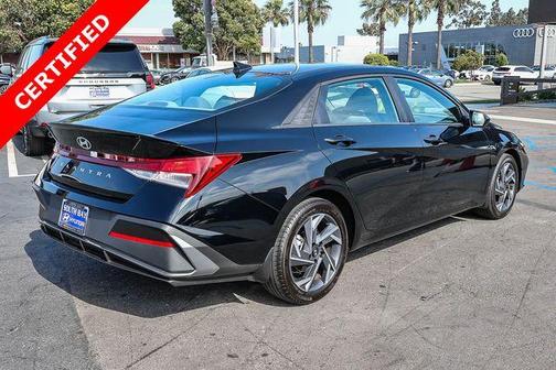 Black 2025 Hyundai ELANTRA SEL Sport