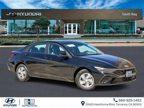 2025 Hyundai ELANTRA SE