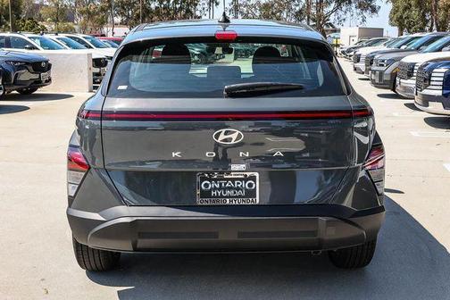Gray Pearl 2026 Hyundai KONA SE