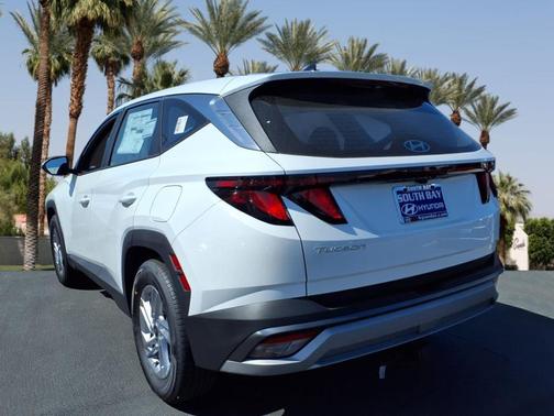 2025 Hyundai TUCSON SE