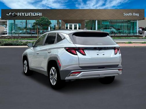 Shimmering Silver 2026 Hyundai TUCSON SEL