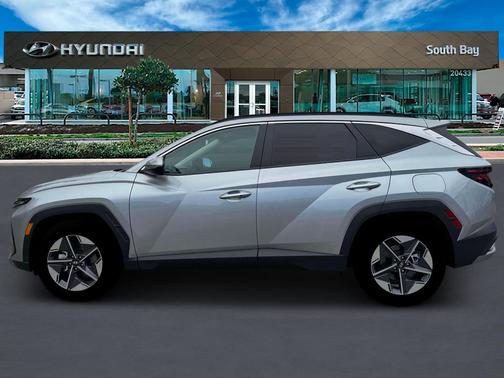 Shimmering Silver 2026 Hyundai TUCSON SEL