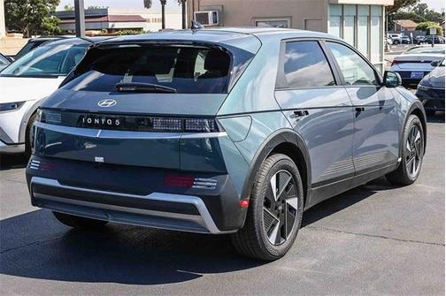 2025 Hyundai IONIQ 5 SE