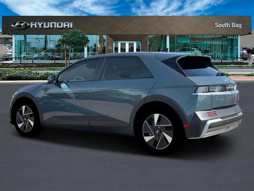 2026 Hyundai IONIQ 5 SE Standard Range