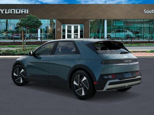 2026 Hyundai IONIQ 5 SE Standard Range