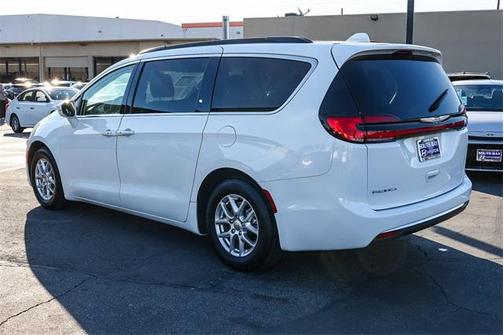 2022 Chrysler Pacifica Touring-L