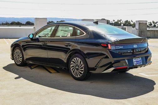 2026 Hyundai SONATA Hybrid SEL