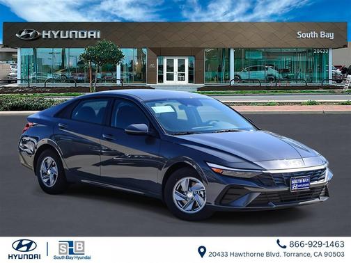 2025 Hyundai ELANTRA SE