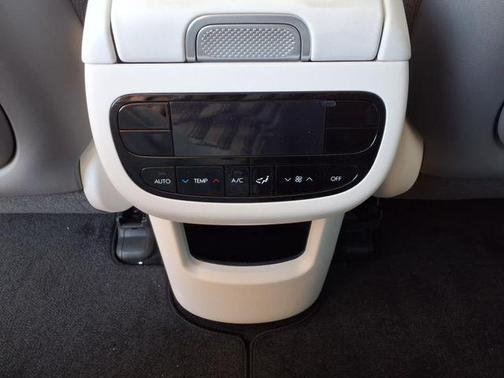 2026 Hyundai IONIQ 9 SE