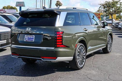 Titanium Green 2026 Hyundai Palisade Hybrid Calligraphy