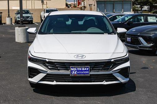 White 2026 Hyundai ELANTRA SE