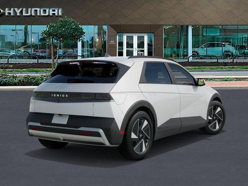 2025 Hyundai IONIQ 5 SEL