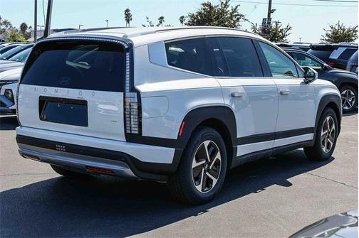 2026 Hyundai IONIQ 9 SE