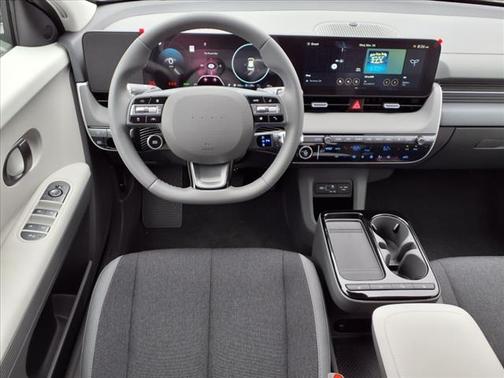 2025 Hyundai IONIQ 5 SE