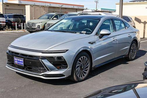 2026 Hyundai SONATA Hybrid Limited