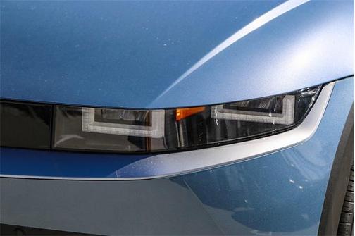 2025 Hyundai IONIQ 5 SE