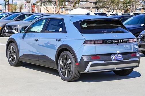 2025 Hyundai IONIQ 5 SE