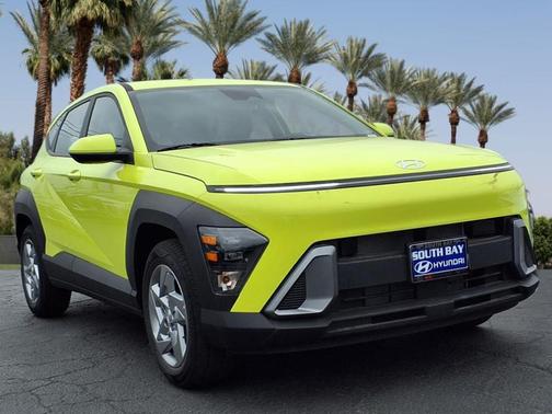 2025 Hyundai KONA SE