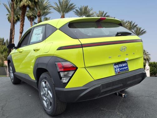 2025 Hyundai KONA SE