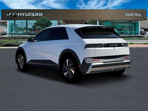 2025 Hyundai IONIQ 5 SE