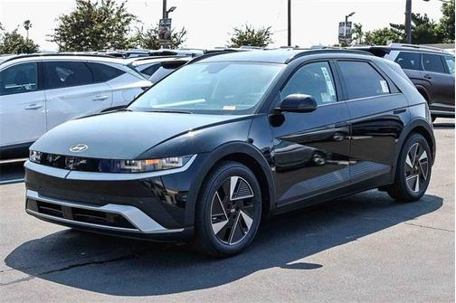 2025 Hyundai IONIQ 5 SEL