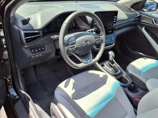 2022 Hyundai IONIQ Plug-In Hybrid SEL