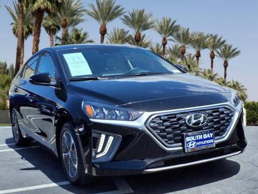 2022 Hyundai IONIQ Plug-In Hybrid SEL
