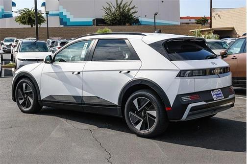 2025 Hyundai IONIQ 5 SEL