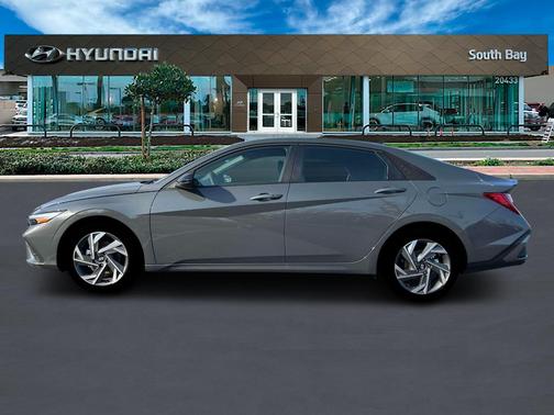 2025 Hyundai ELANTRA HEV SEL Sport