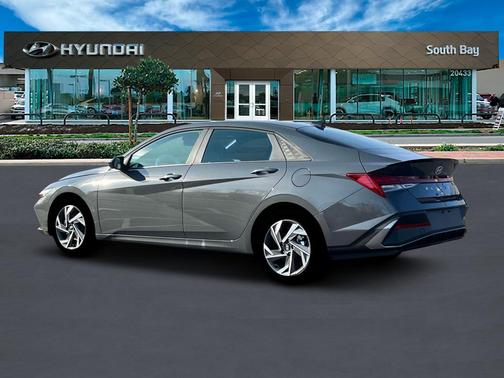 2025 Hyundai ELANTRA HEV SEL Sport