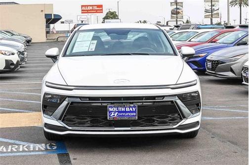 2025 Hyundai SONATA SE