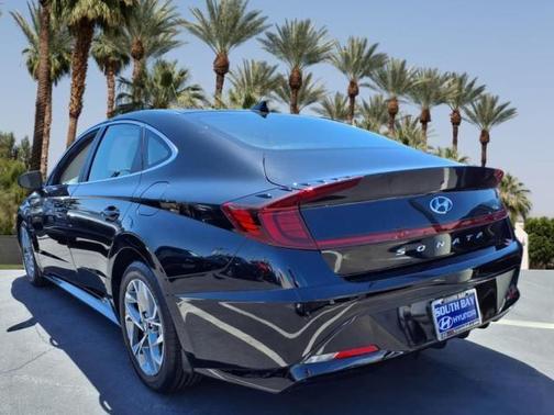 2022 Hyundai SONATA SEL