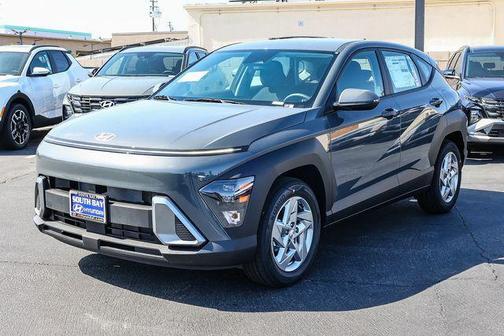 PE2 2027 Hyundai KONA SE