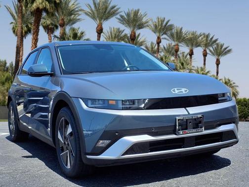2025 Hyundai IONIQ 5 SE