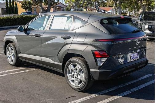 2026 Hyundai KONA SE