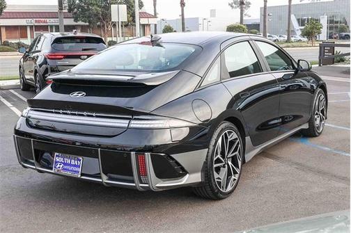 2023 Hyundai IONIQ 6 SEL