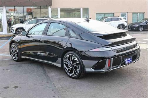2023 Hyundai IONIQ 6 SEL