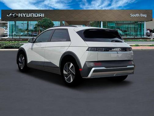 2025 Hyundai IONIQ 5 SEL
