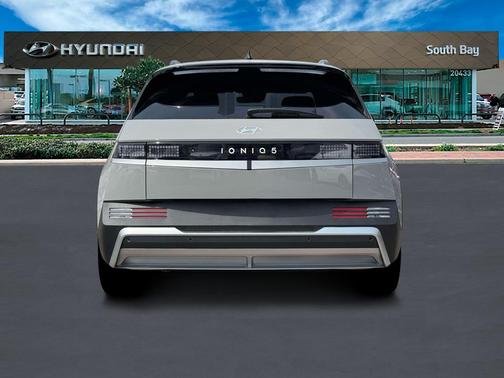 2025 Hyundai IONIQ 5 SEL