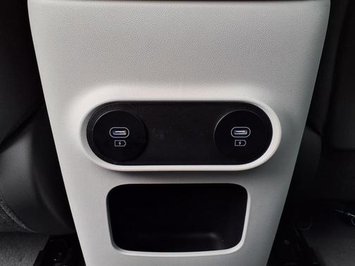 2025 Hyundai IONIQ 5 SE